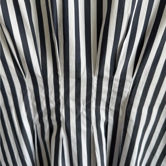 NWT, striped dress, V-Neck, White House Black Market - Picture 9 of 9